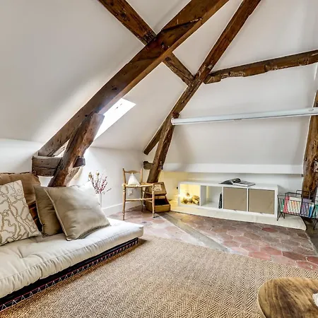 De Charme Sous Les Toits