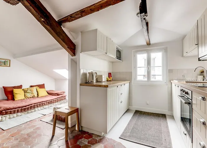 Apartment De Charme Sous Les Toits *