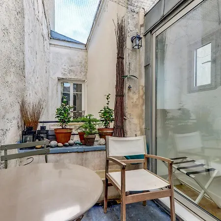 De Charme Sous Les Toits * Paris